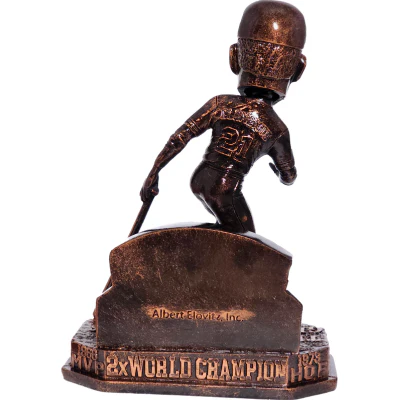 Roberto Clemente Bronze Bobblehead - Image 4